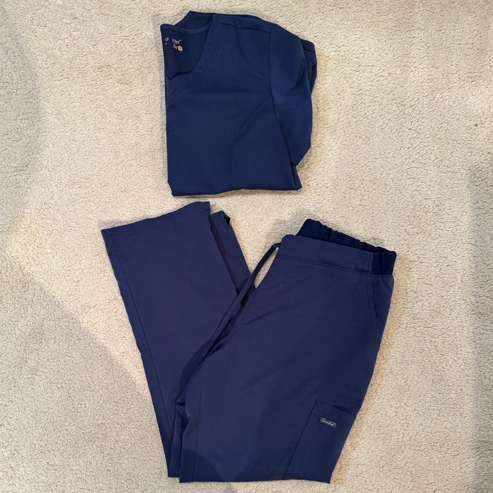 Sanibel scrub set. Both size L